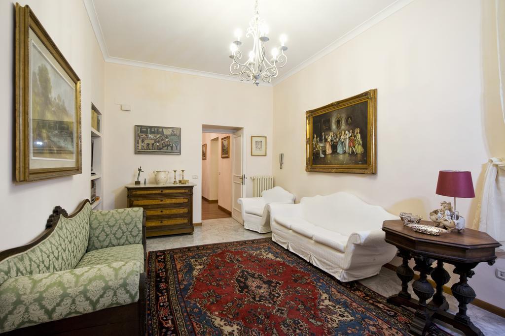 Fontana De Trevi Apartment Roma Camera foto